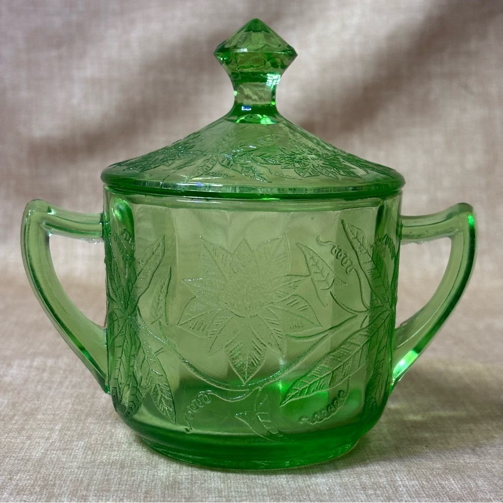 Jeanette Floral Poinsettia - Green Sugar With Lid - Glows